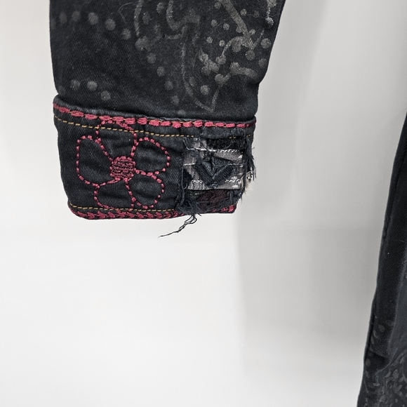 Tricotto Distressed Embelished Embroidered Denim Jacket Style 766 Womens Dress - Picture 5 of 9